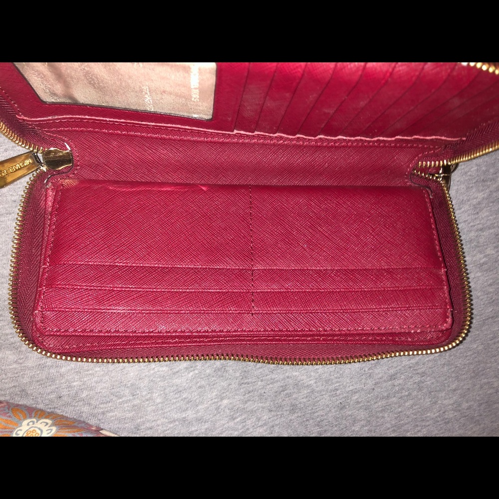 SOLD Michael Kors Jet Set Wallet Wristlet - Picture 6 of 8